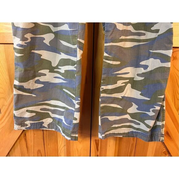 Cabela's Womens Bayou Pants Camo Cotton Ripstop Size 14/14 (4191) - Picture 2 of 10